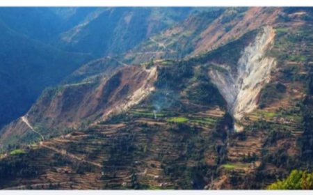 बागलुङमा झण्डै ६ हजार घर बाढी तथा पहिरोको जोखिममा