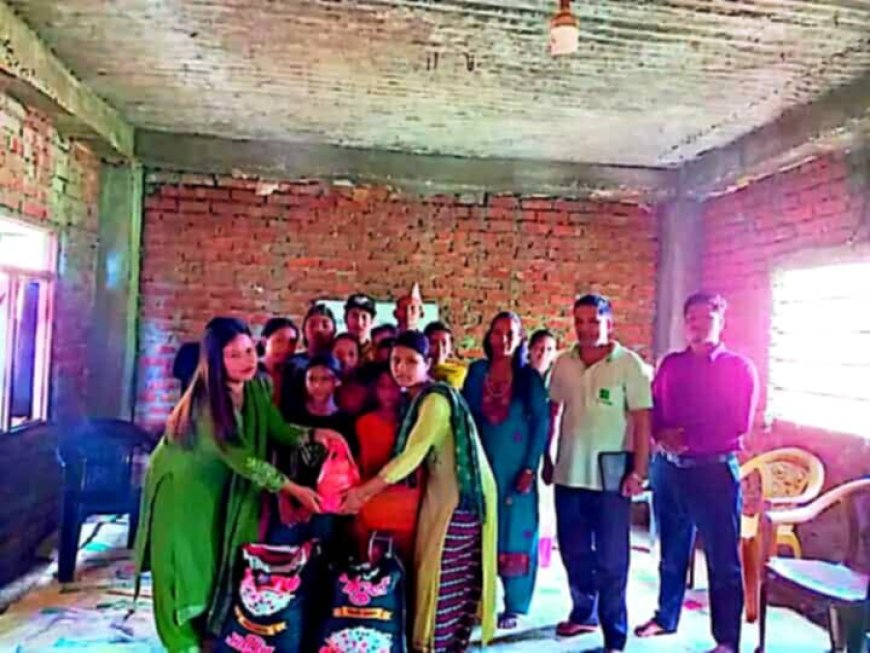 जाजरकोटमा बाल उद्धार केन्द्रका बालबालिकालाई खाद्यान्न वितरण 